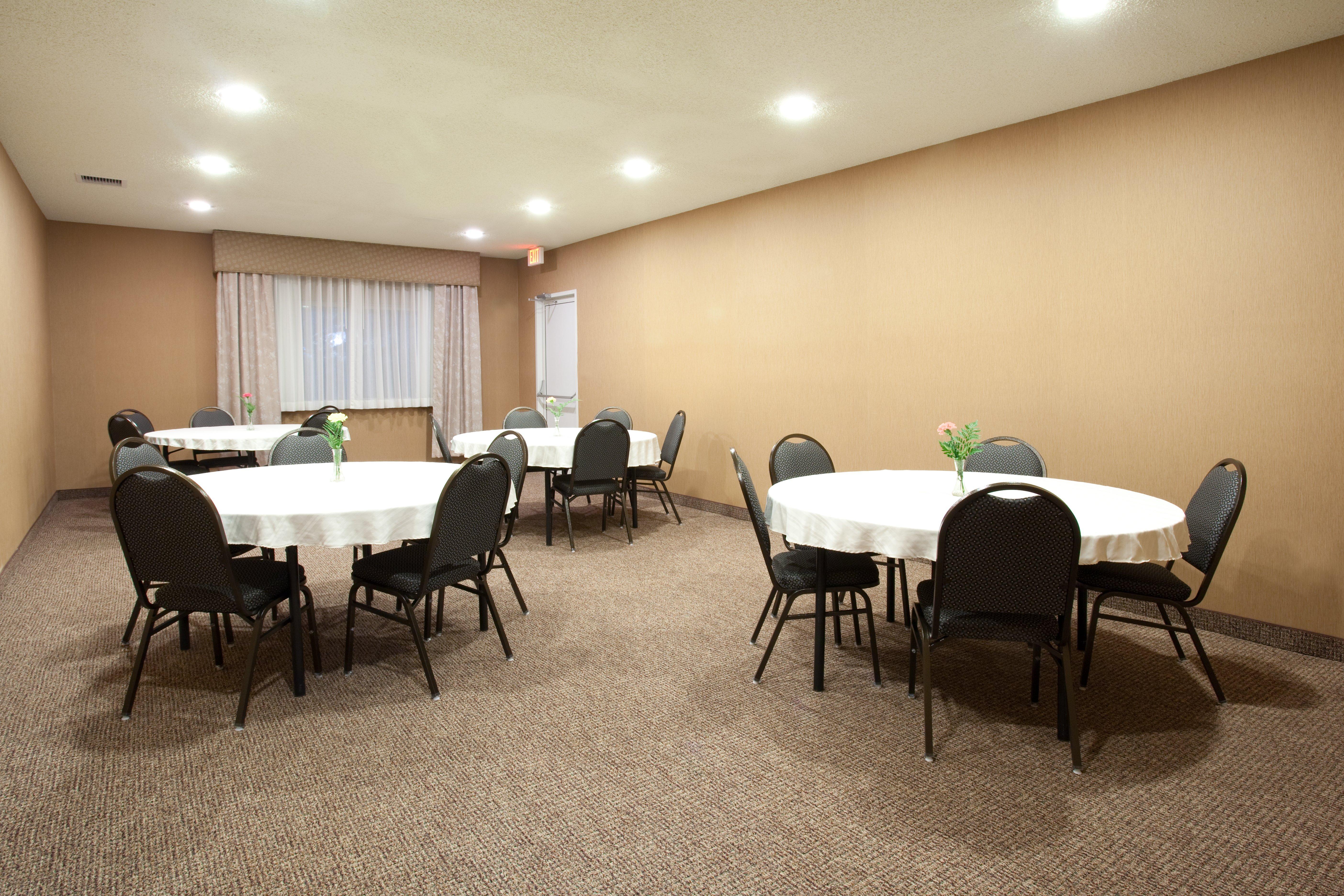 Holiday Inn Express Hotel & Suites Torrington By Ihg Dış mekan fotoğraf