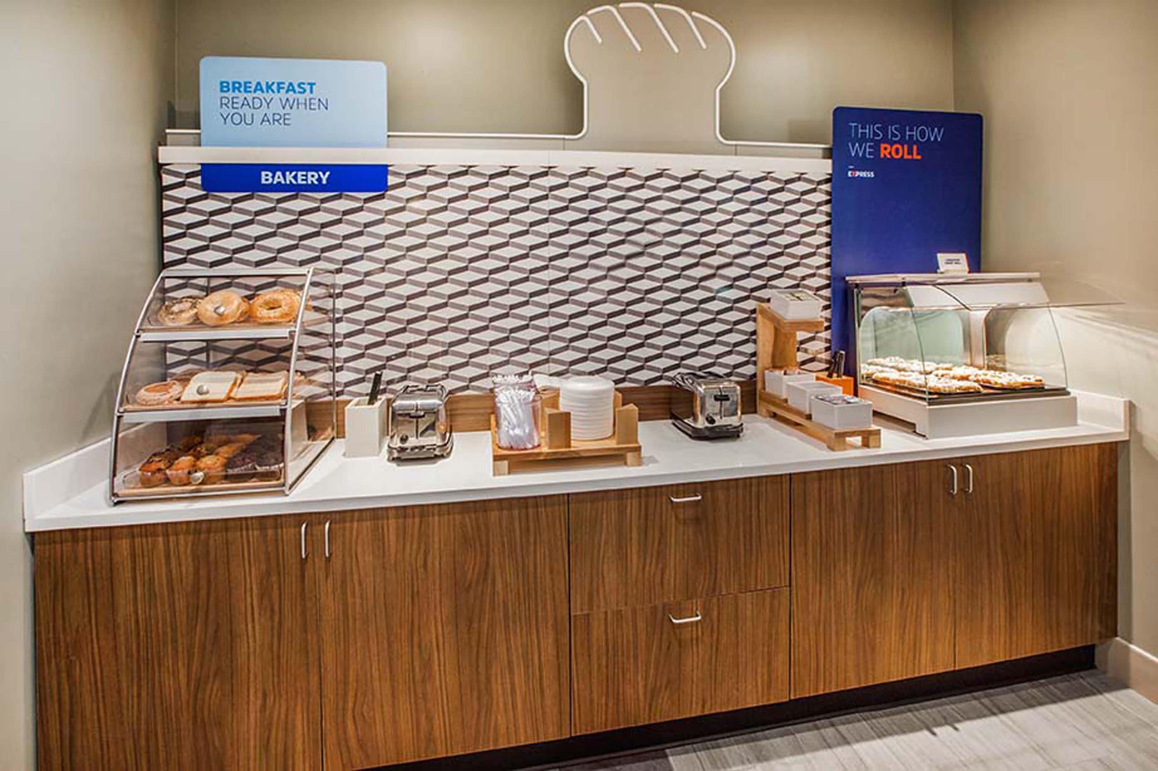 Holiday Inn Express Hotel & Suites Torrington By Ihg Dış mekan fotoğraf